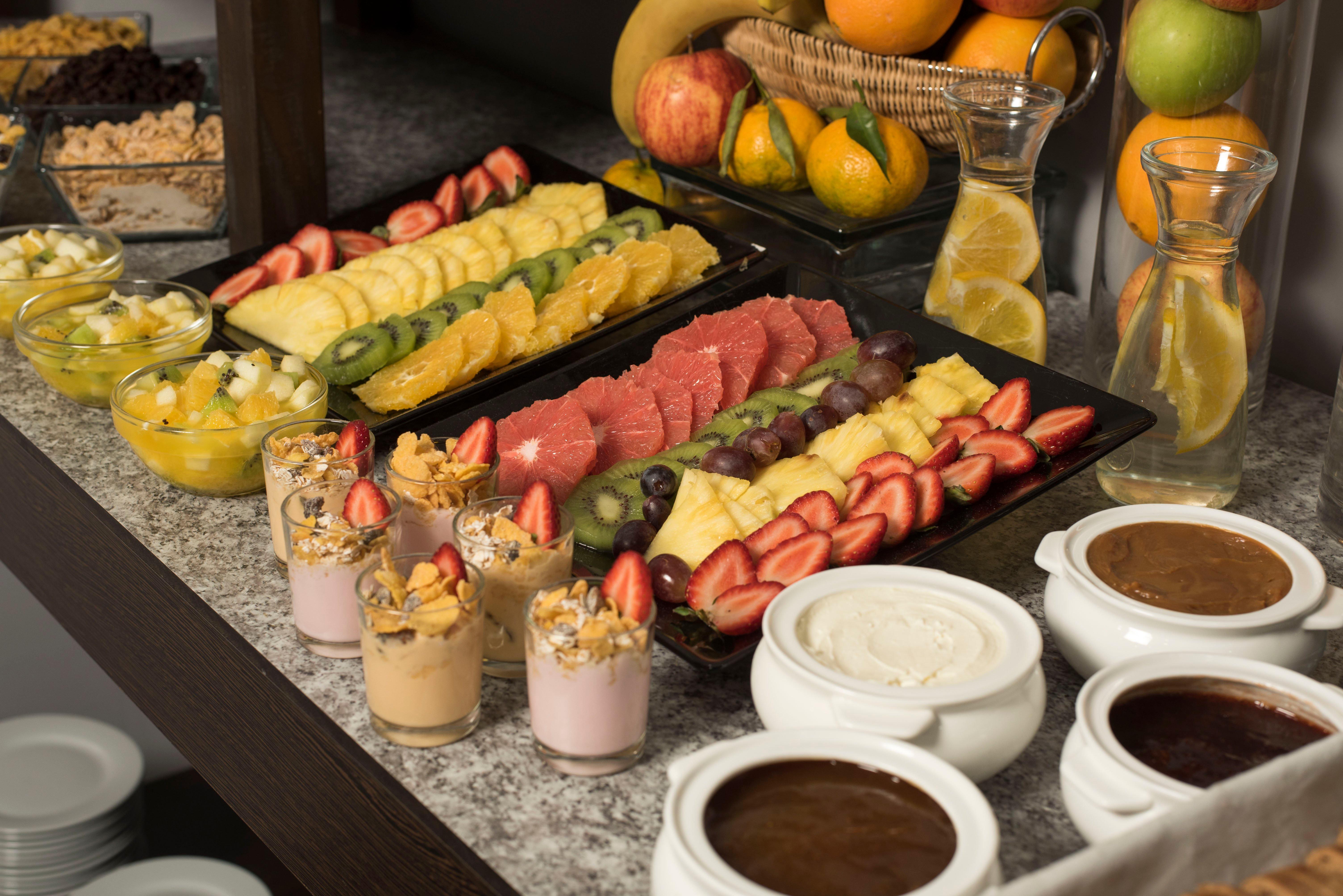 Holiday Inn Montevideo By Ihg Екстер'єр фото