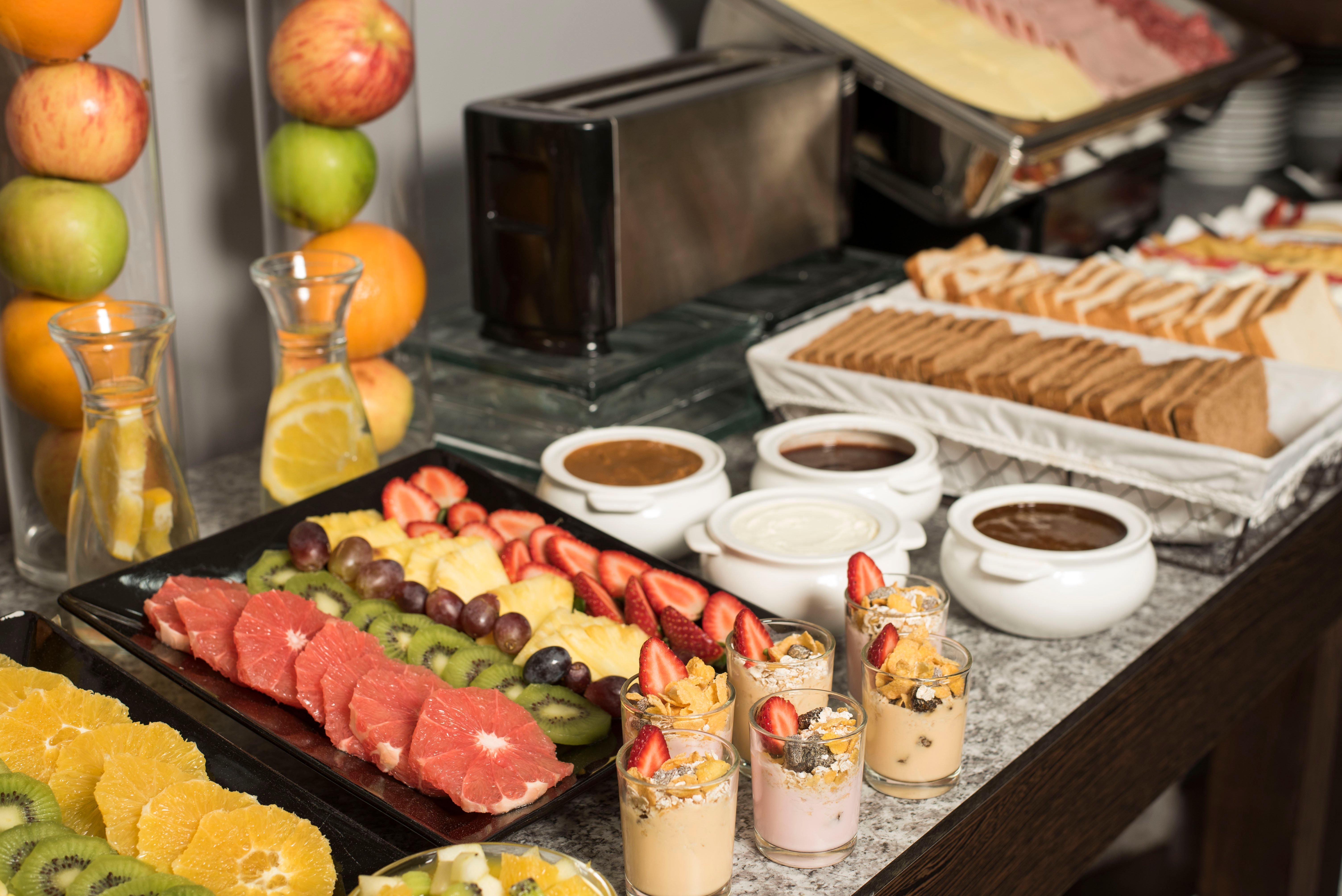 Holiday Inn Montevideo By Ihg Екстер'єр фото
